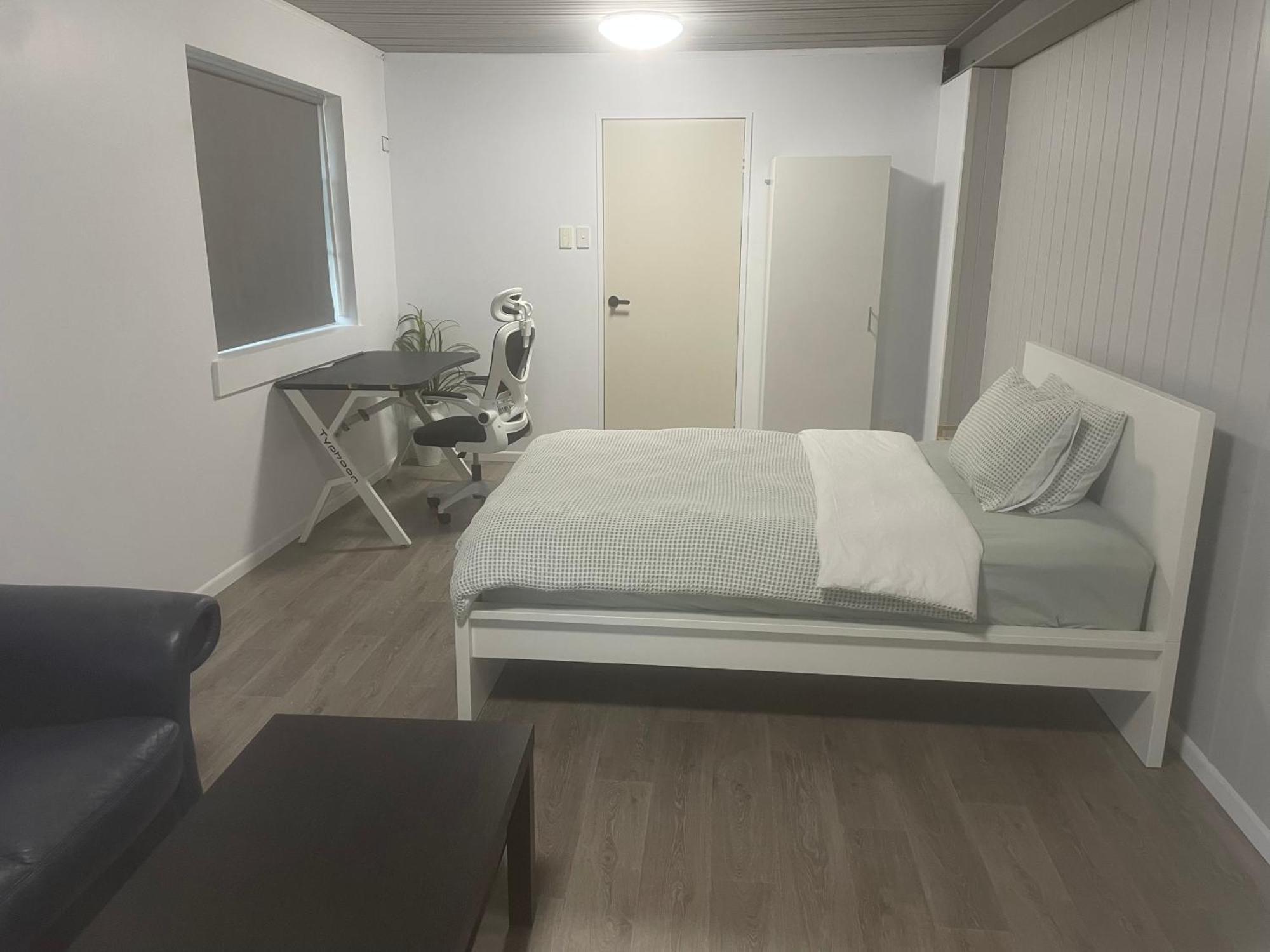 Spacious Studio Unit Rochedale South Buitenkant foto