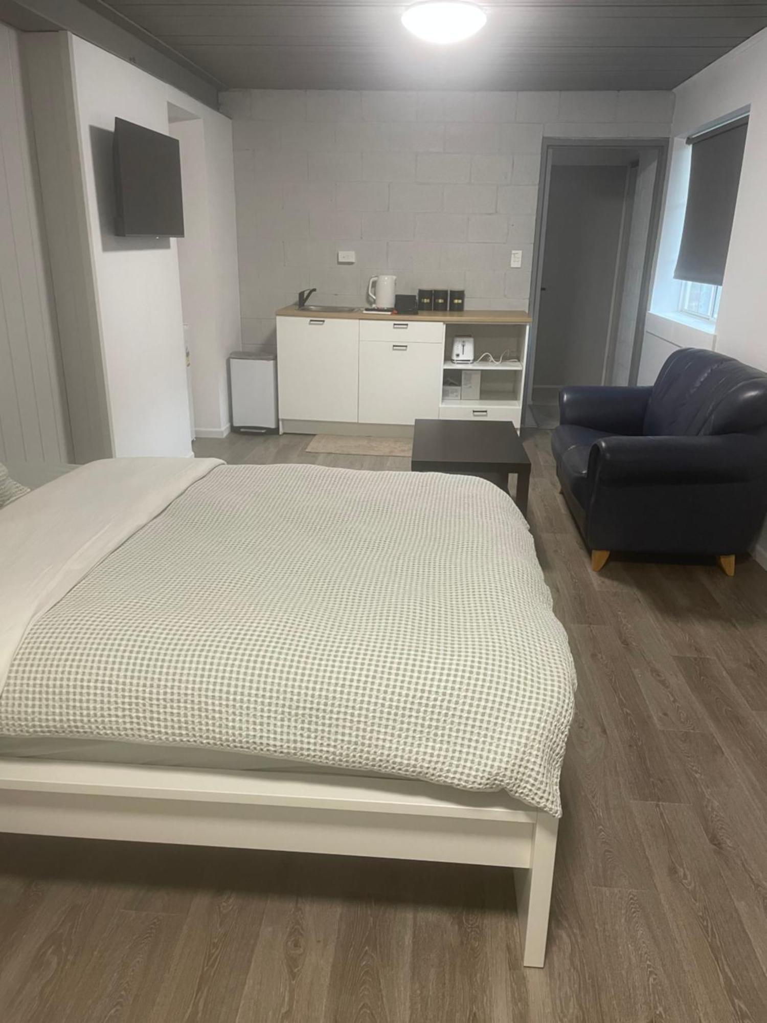 Spacious Studio Unit Rochedale South Buitenkant foto